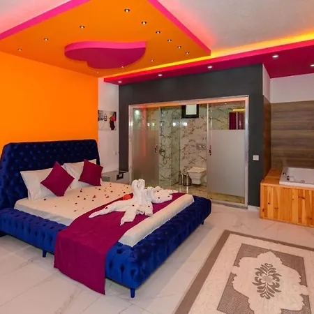 Zeytin Cicegi -kalkan'da Muhafazakar Balayi Villasi Villa Fethiye