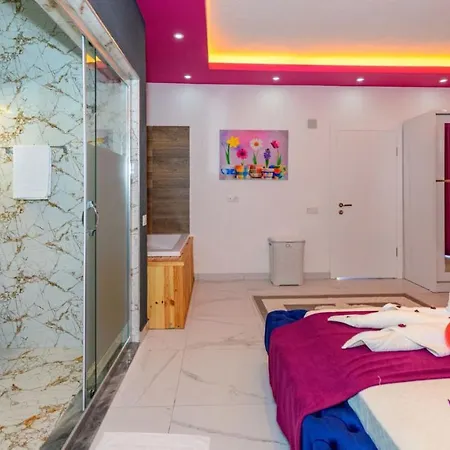 Villa Zeytin Cicegi -kalkan'da Muhafazakar Balayi Villasi *