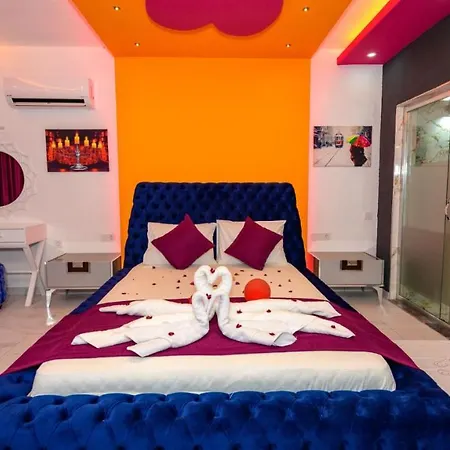 Villa Zeytin Cicegi -kalkan'da Muhafazakar Balayi Villasi
